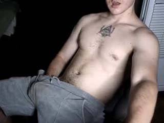 Schwanz wichsen vor PC, Muschi masturbieren am PC vor der Webcam